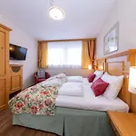 Szálloda Voetter'S Hotel In Kaprun - Including Summer Card