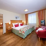 Voetter'S Hotel In Kaprun - Including Summer Card Szálloda