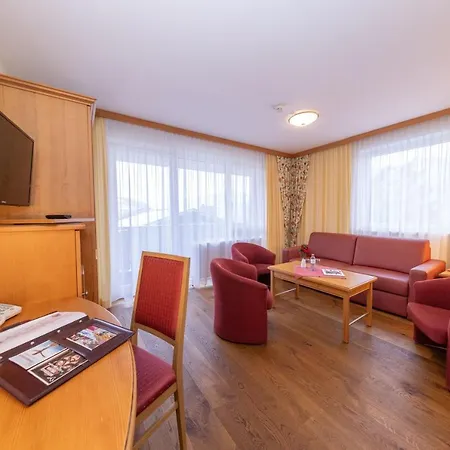 Voetter's In Am Kitzsteinhorn - Skibus Direkt Kaprun