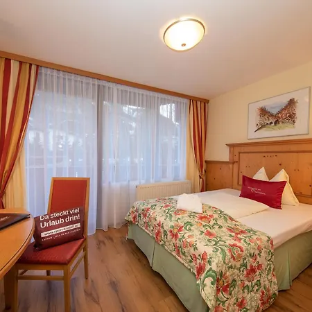 Voetter's In Am Kitzsteinhorn - Skibus Direkt Kaprun