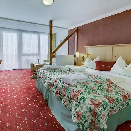 Voetter's In Am Kitzsteinhorn - Skibus Direkt Kaprun