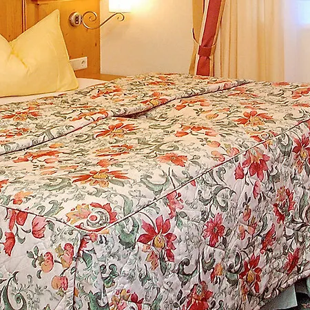 Hotel Voetter's In - Summer Card Included